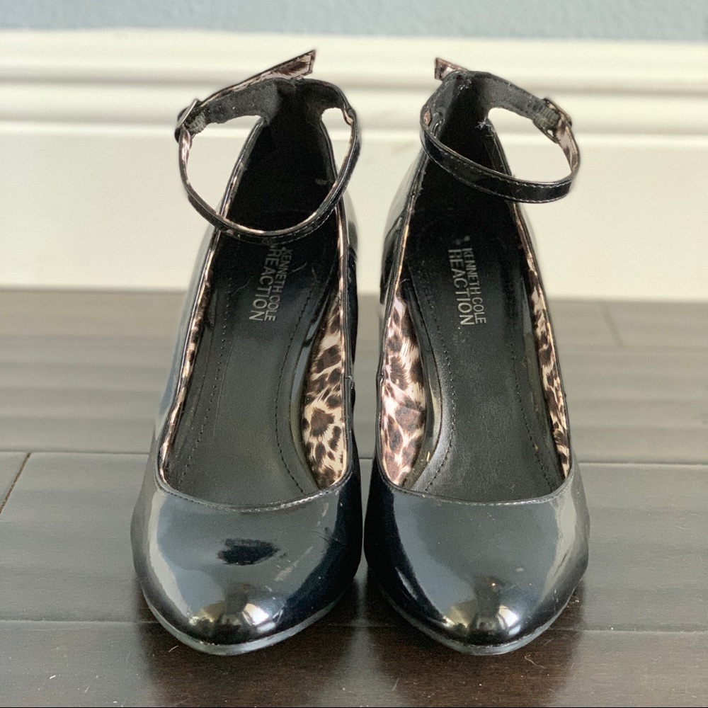 Kenneth Cole Reaction Black Patent Leather Wedges